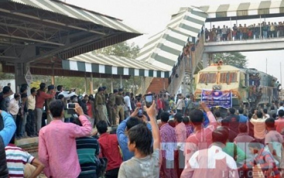 BG express train likely to chug into Tripura’s soil on July 31, train will move at snail’s pace of less than five KM per hour through the diversion line in Migrendisa: Railway construction official Pratap Singh talks to TIWN BG express train likely to chug into Tripura’s soil on July 31, train will move at snail’s pace of less than five KM per hour through the diversion line in Migrendisa: Railway construction official Pratap Singh talks to TIWN